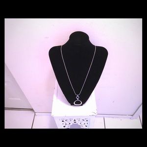 vintage necklace in good condition